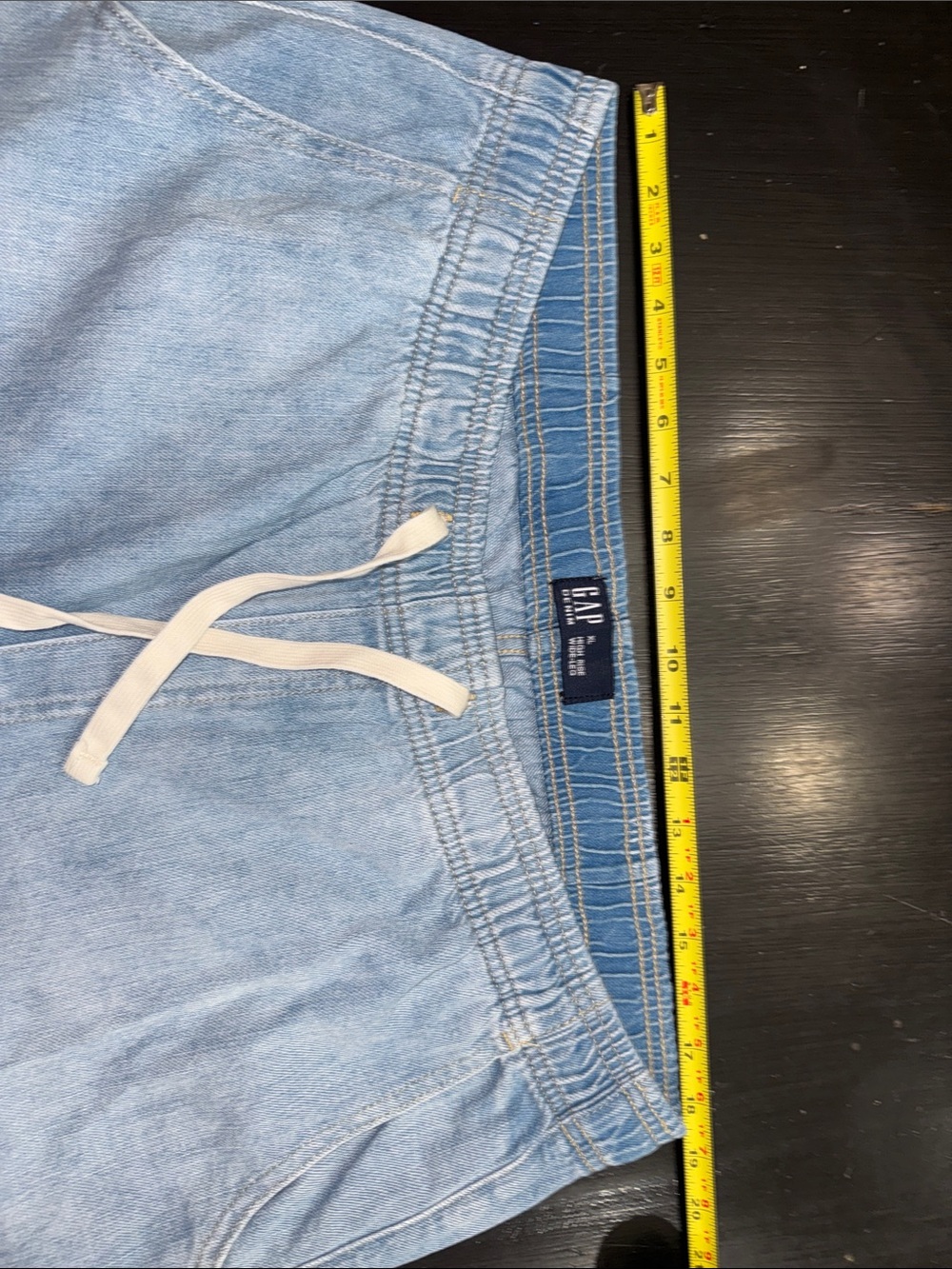 GAP pull on high rise wide leg light wash jeans. size XL. like new condition. - Picture 10 of 12